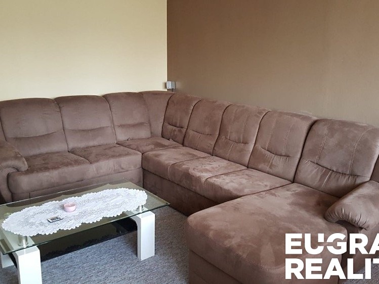 Pronájem bytu 3+1 77 m² - foto 4