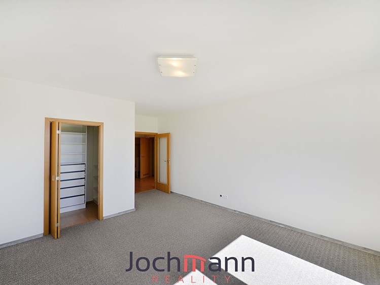 Pronájem bytu 2+kk 71 m² - foto 5