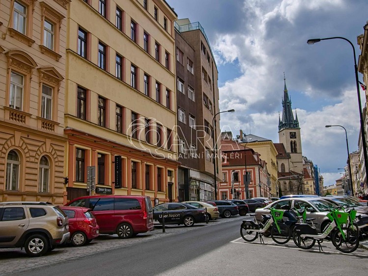 Pronájem bytu 2+kk 71 m² - foto 1