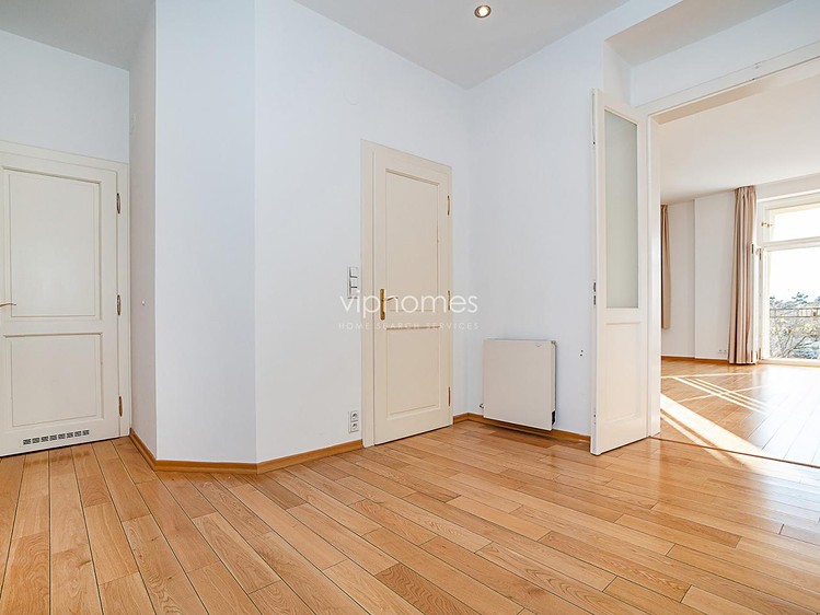 Pronájem bytu 4+kk 150 m² - foto 2