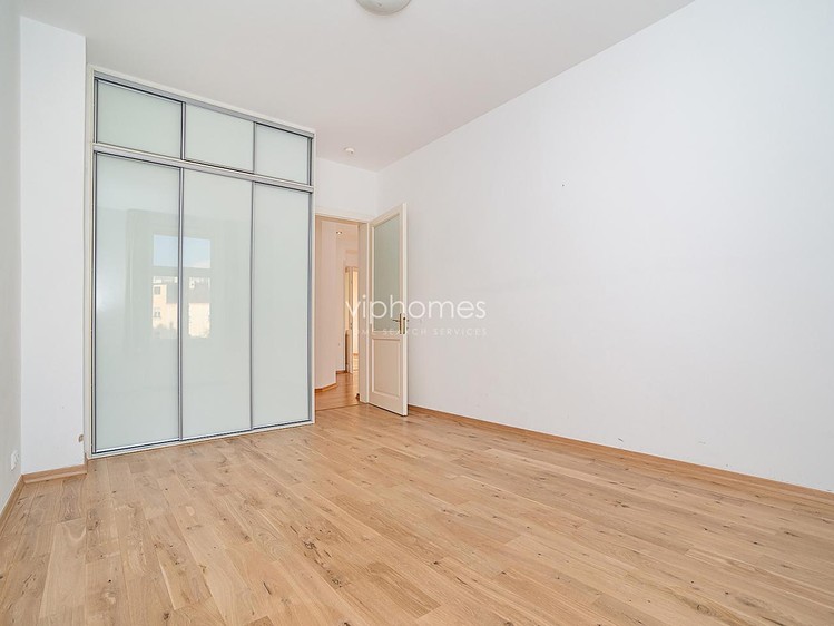 Pronájem bytu 4+kk 150 m² - foto 5