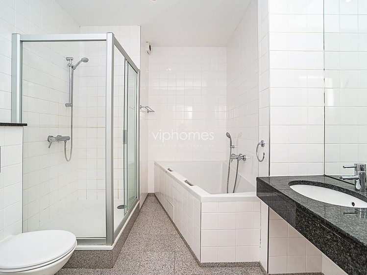 Pronájem bytu 4+kk 150 m² - foto 7