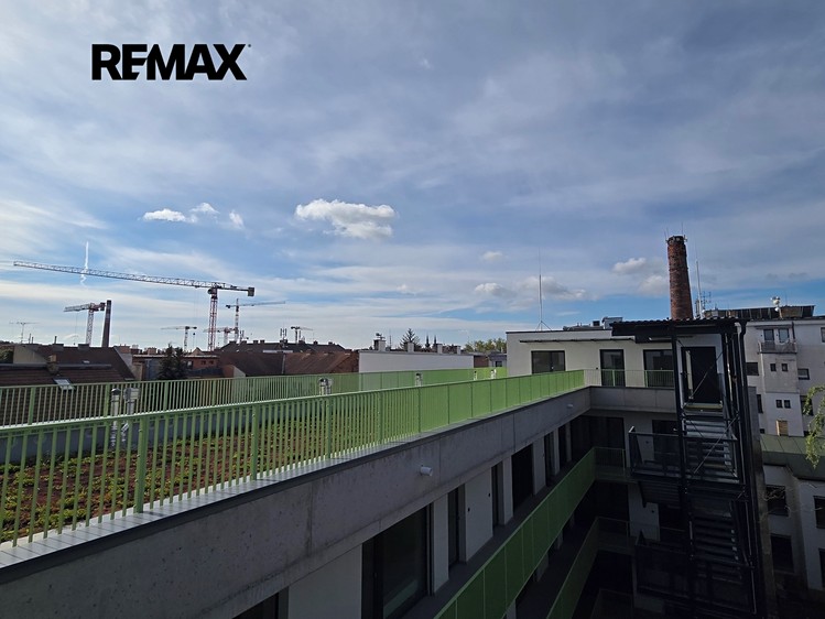 Pronájem bytu 1+kk 20 m² - foto 6