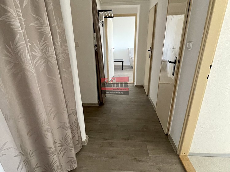 Pronájem bytu 2+1 55 m² - foto 8