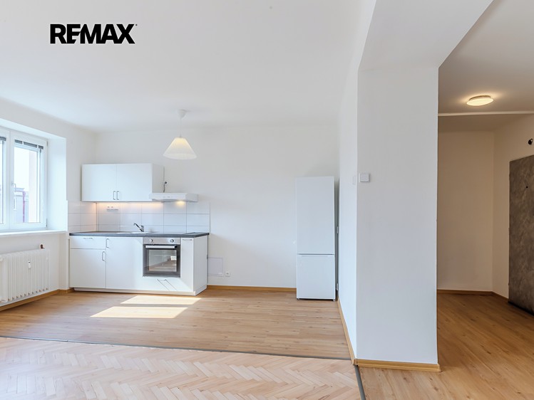Pronájem bytu 2+kk 62 m² - foto 8