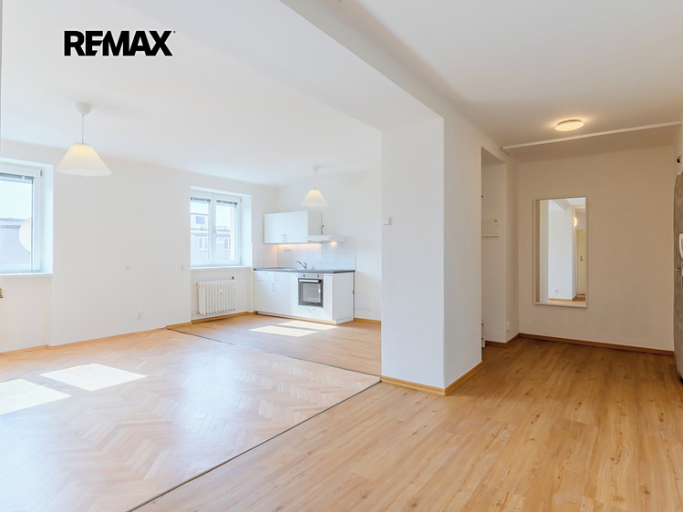 Pronájem bytu 2+kk 62 m² - foto 6
