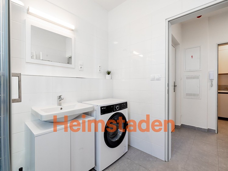 Pronájem bytu 2+1 44 m² - foto 8