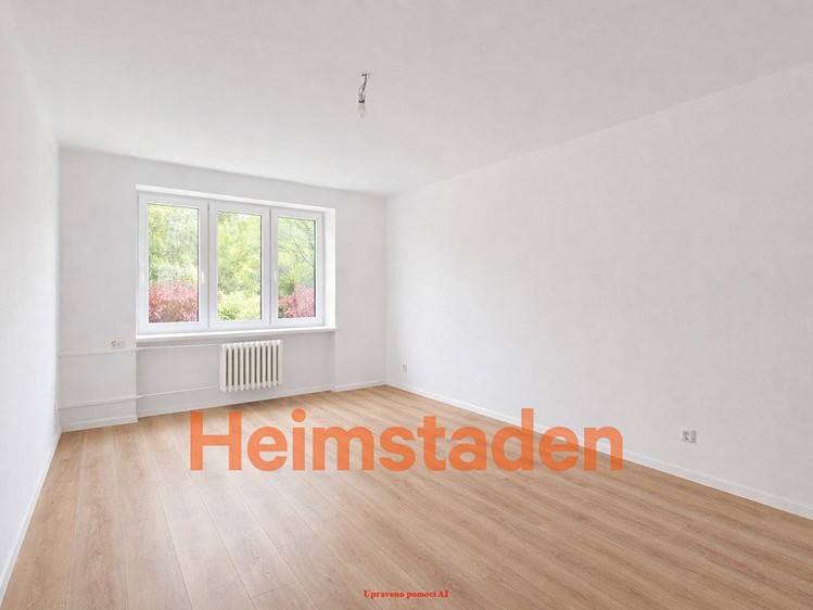 Pronájem bytu 2+1 58 m² - foto 3