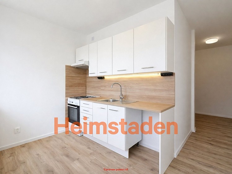 Pronájem bytu 2+1 53 m² - foto 3