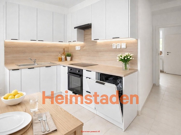 Pronájem bytu 3+1 69 m² - foto 3