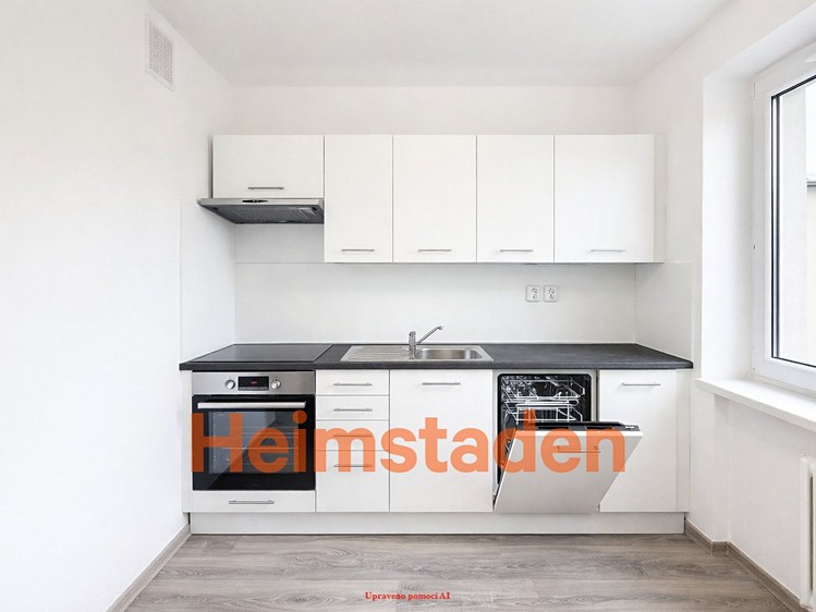 Pronájem bytu 2+1 55 m² - foto 2
