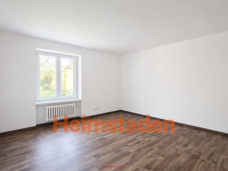 Pronájem bytu 3+1 78 m² - foto 3
