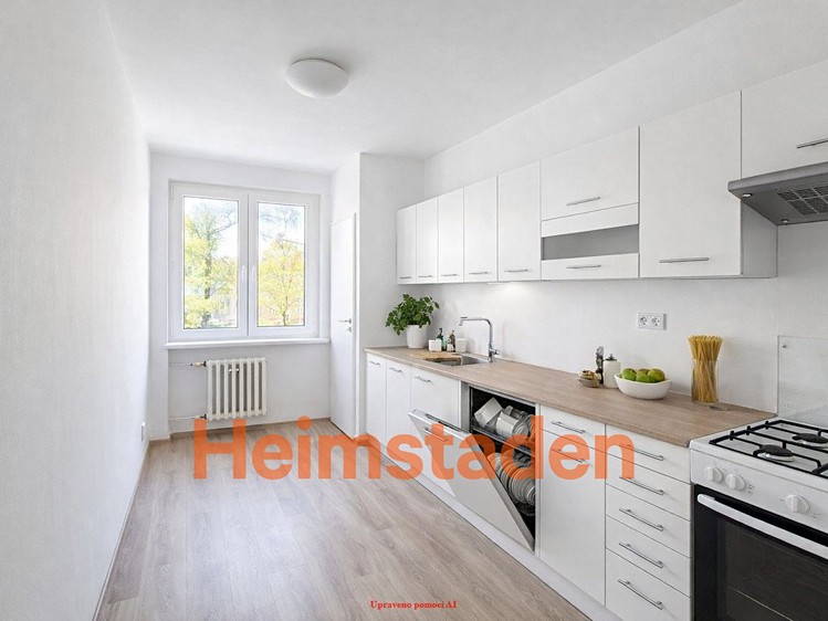 Pronájem bytu 3+1 78 m² - foto 1