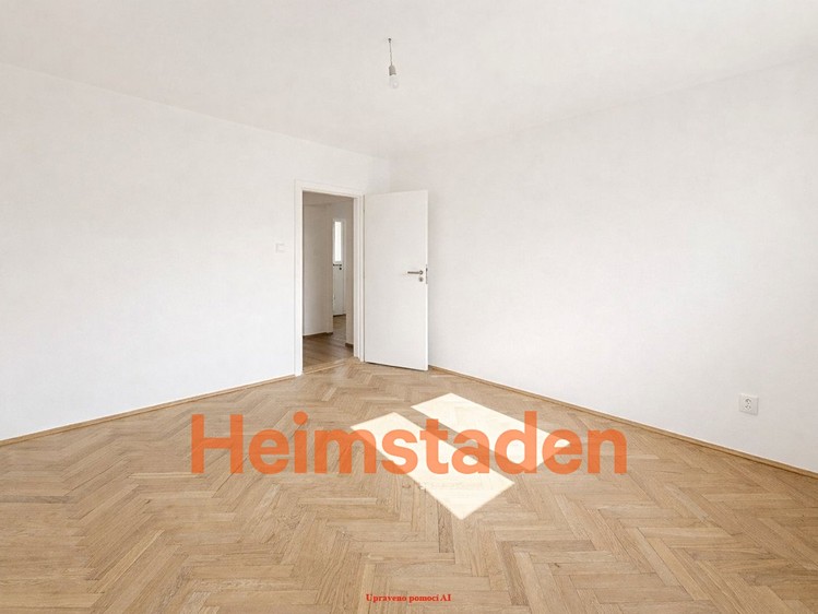 Pronájem bytu 2+1 48 m² - foto 4