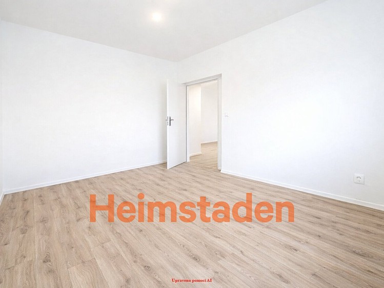 Pronájem bytu 3+1 69 m² - foto 5
