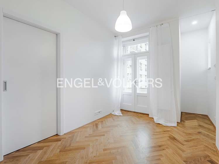 Pronájem bytu 2+kk 44 m² - foto 3