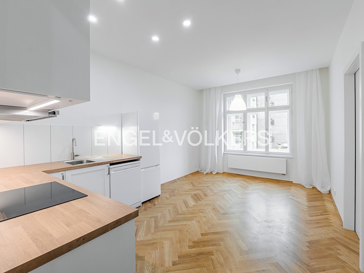 Pronájem bytu 2+kk 44 m² - foto 1