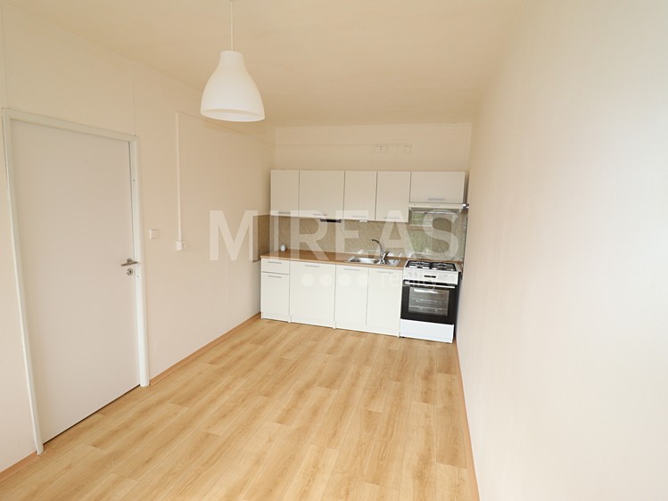 Pronájem bytu 3+1 71 m² - foto 8