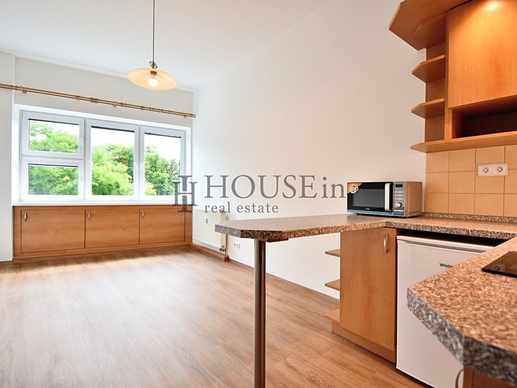 Pronájem bytu 1+kk 27 m² - foto 1