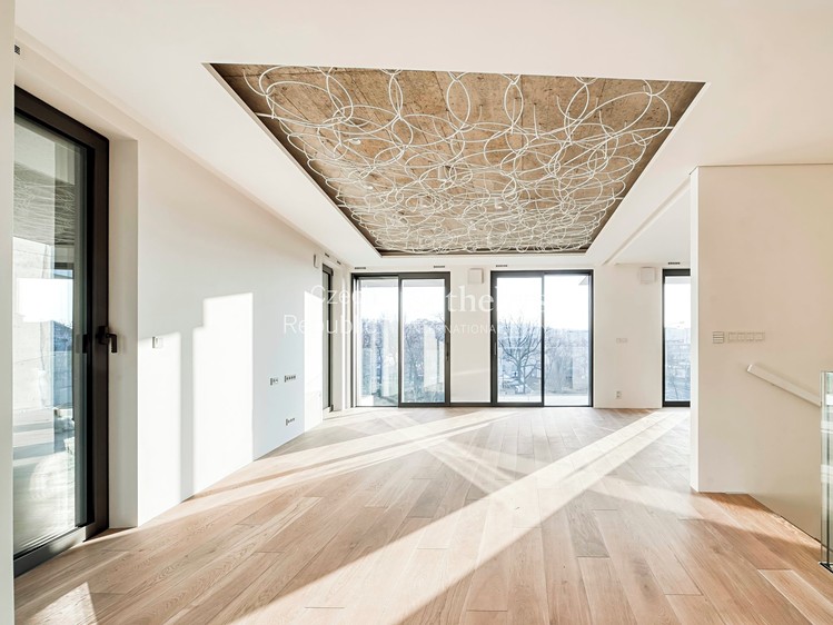 Pronájem bytu 5+kk 129 m² (Mezonet) - foto 1