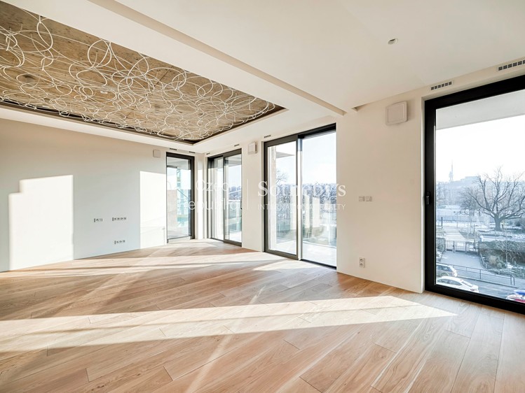 Pronájem bytu 5+kk 129 m² (Mezonet) - foto 8