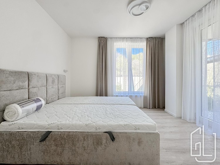 Pronájem bytu 3+kk 124 m² - foto 2
