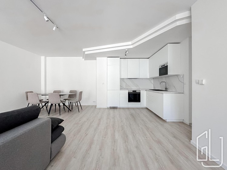 Pronájem bytu 3+kk 124 m² - foto 4