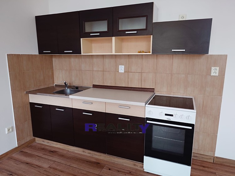 Pronájem bytu 1+kk 40 m² - foto 3