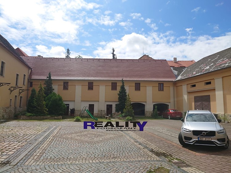 Pronájem bytu 1+kk 40 m² - foto 1
