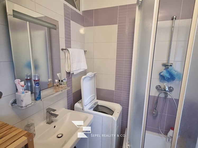 Pronájem bytu 2+1 58 m² - foto 3