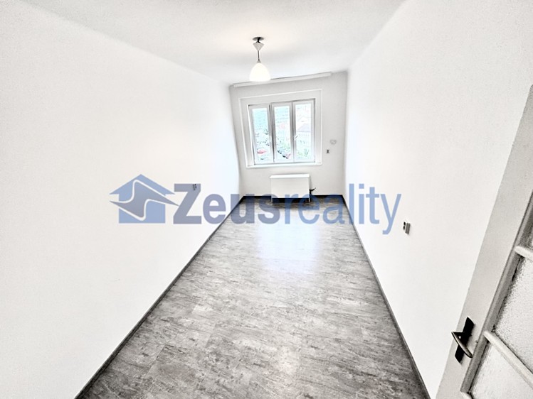 Pronájem bytu 2+kk 47 m² - foto 2