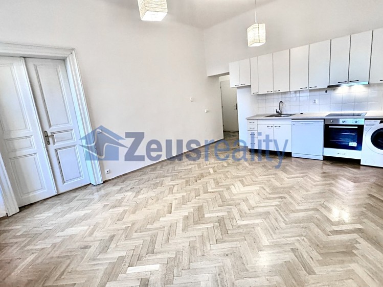 Pronájem bytu 3+kk 63 m² - foto 3