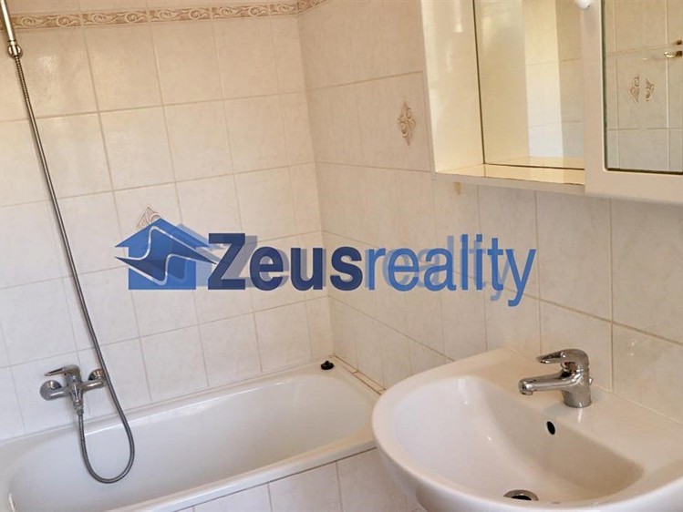 Pronájem bytu 2+kk 48 m² - foto 8