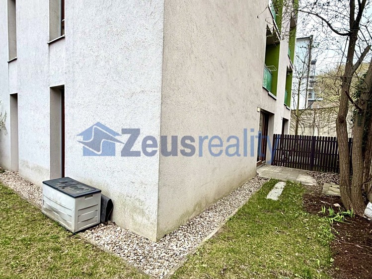 Pronájem bytu 3+kk 85 m² - foto 7