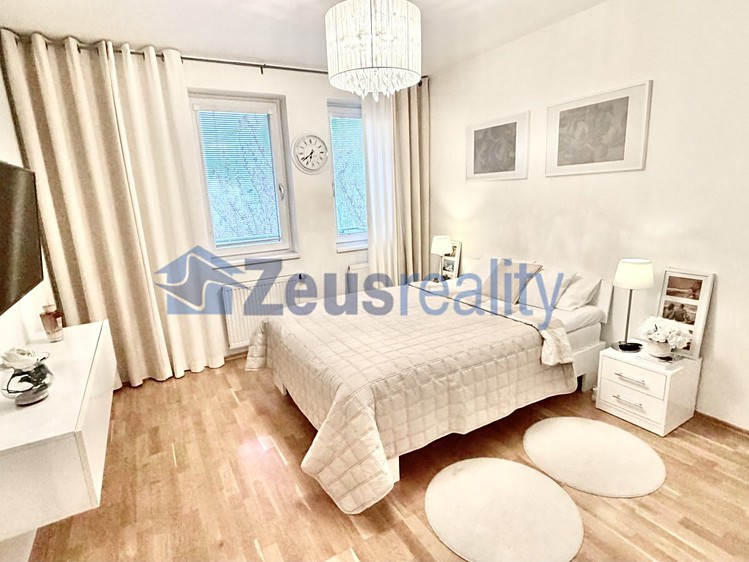 Pronájem bytu 4+kk 124 m² - foto 2