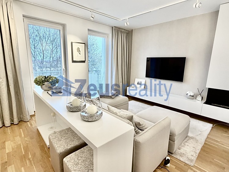 Pronájem bytu 4+kk 124 m² - foto 5