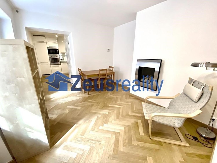 Pronájem bytu 3+kk 61 m² - foto 4
