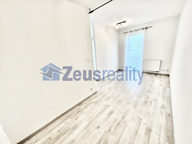 Pronájem bytu 1+1 39 m² - foto 6