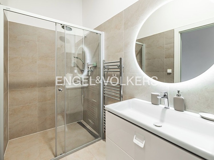Pronájem bytu 2+kk 60 m² - foto 6