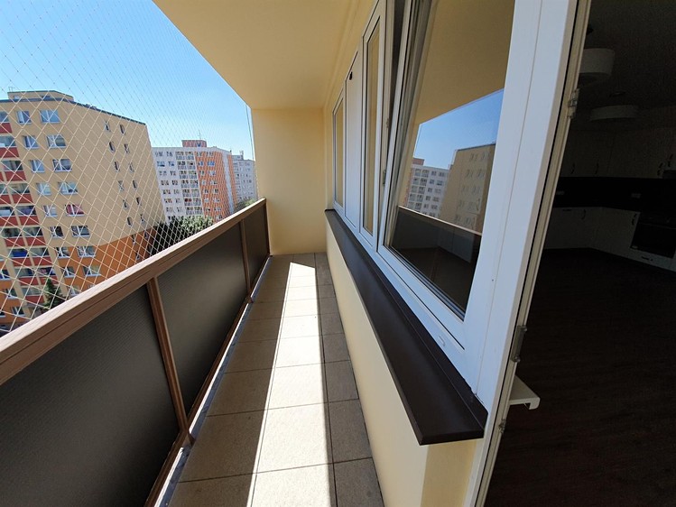 Pronájem bytu 3+kk 68 m² - foto 4