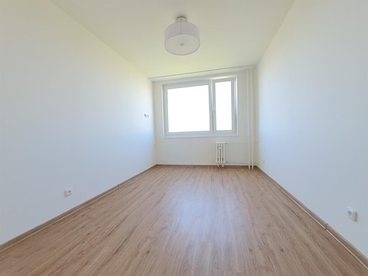 Pronájem bytu 3+kk 68 m² - foto 8