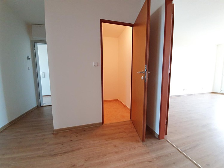 Pronájem bytu 3+kk 68 m² - foto 7