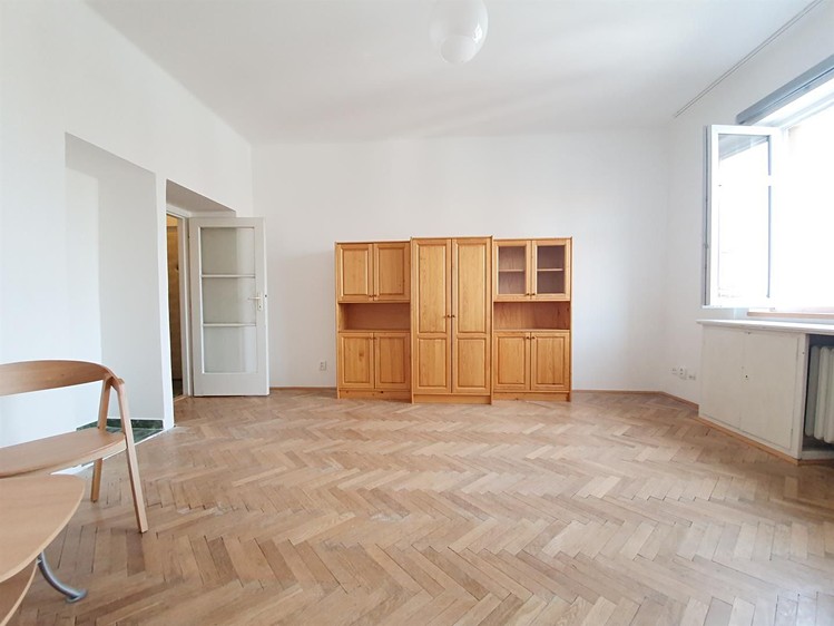 Pronájem bytu 1+kk 30 m² - foto 3