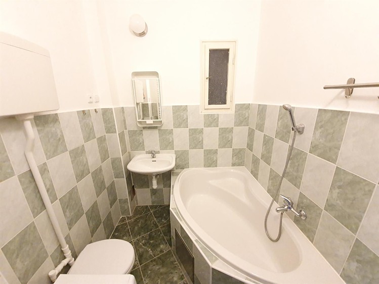 Pronájem bytu 1+kk 30 m² - foto 5