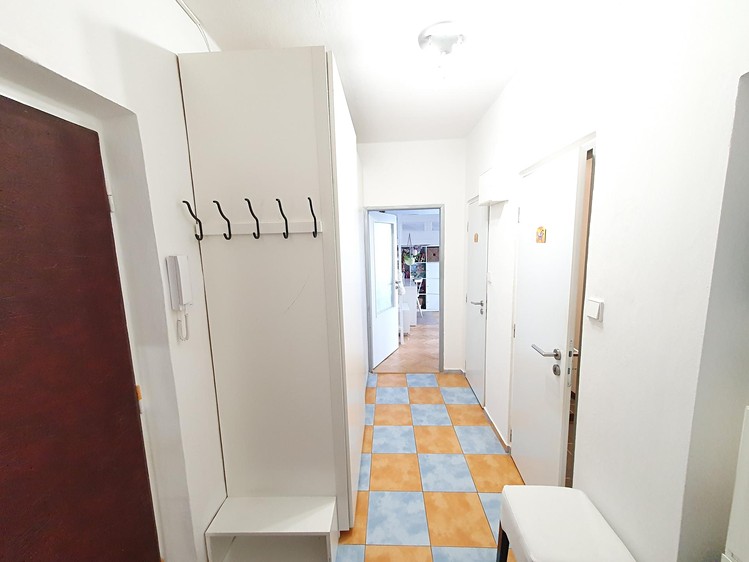 Pronájem bytu 2+1 52 m² - foto 6