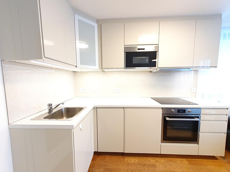 Pronájem bytu 2+kk 60 m² - foto 3