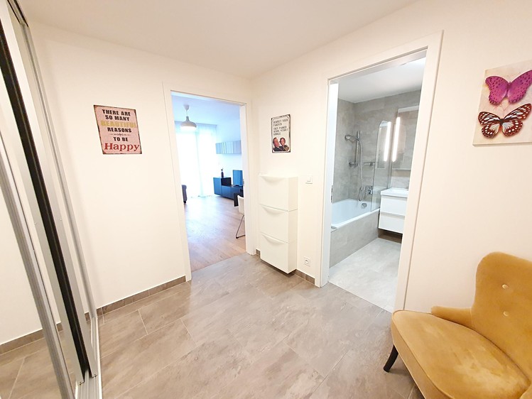 Pronájem bytu 2+kk 60 m² - foto 6