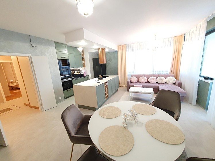 Pronájem bytu 2+kk 71 m² - foto 1
