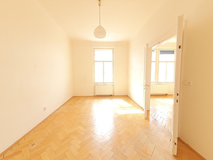 Pronájem bytu 3+kk 80 m² - foto 3