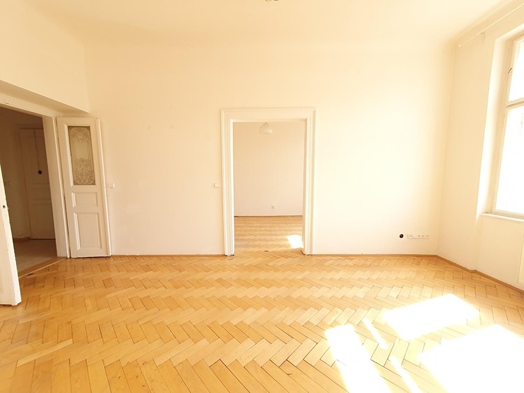Pronájem bytu 3+kk 80 m² - foto 2